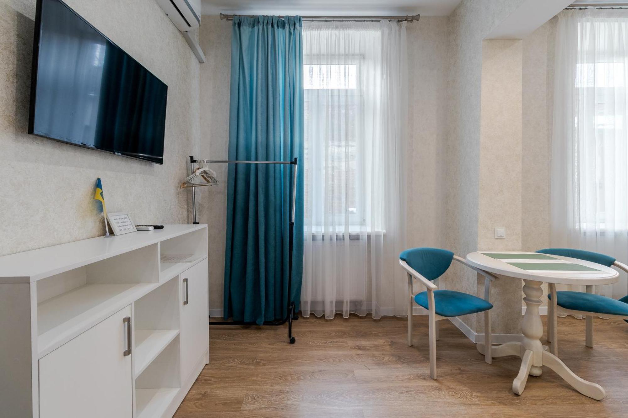 リヴィウLuxury Flat Near Operaアパートメント エクステリア 写真